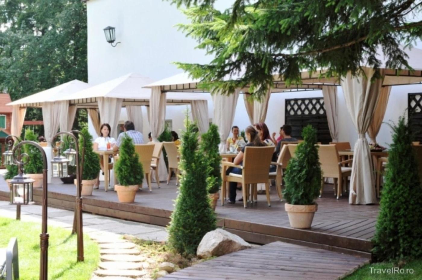 Alpin Aparthotel 2302 Poiana Brasov Exterior photo